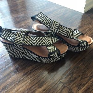 🍀 Lucky Brand wedges